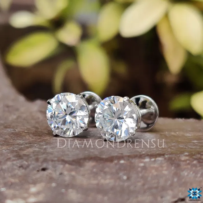 240 TW Round Brilliant Cut Classic Moissanite Stud Earrings Diamondrensu Earrings 240 TW Round Brilliant Cut Classic Moissanite Stud Earrings Diamondrensu Earrings