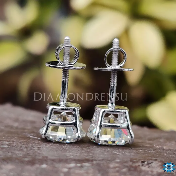 240 TW Round Brilliant Cut Classic Moissanite Stud Earrings Diamondrensu Earrings 240 TW Round Brilliant Cut Classic Moissanite Stud Earrings Diamondrensu Earrings