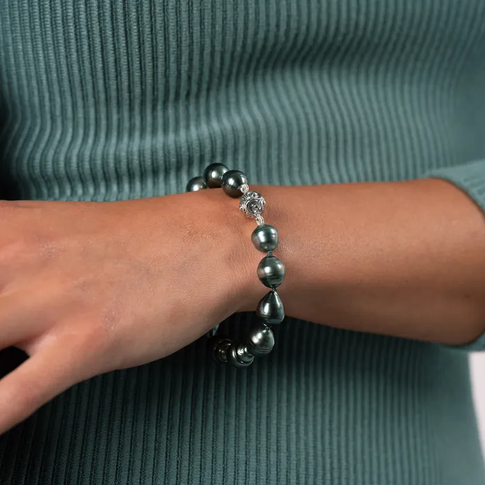78 Tahitian Black Pearl Bracelet with Magnetic White Gold Clasp 1012mm Maui Divers Jewelry Bracelets 78 Tahitian Black Pearl Bracelet with Magnetic White Gold Clasp 1012mm Maui Divers Jewelry Bracelets