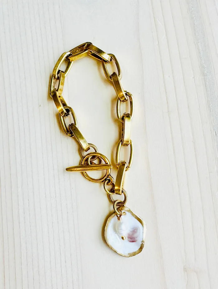 BluEyedHorse Charleston Oyster Shell Bracelet Bracelets