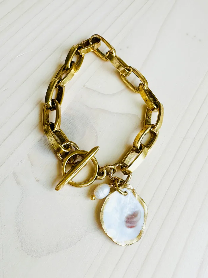 BluEyedHorse Charleston Oyster Shell Bracelet Bracelets