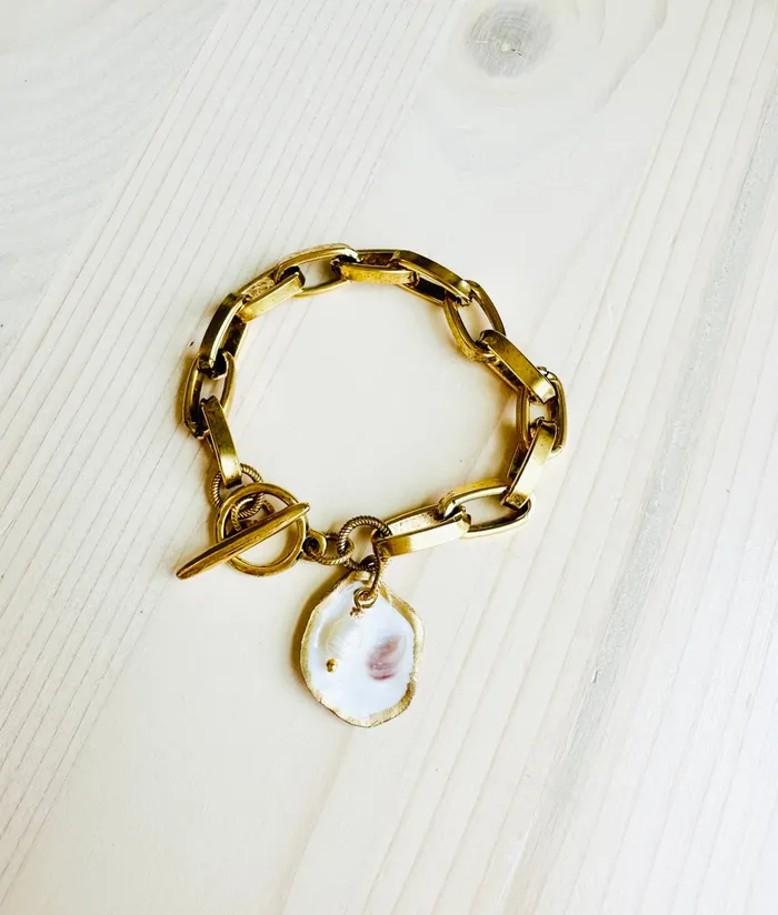 BluEyedHorse Charleston Oyster Shell Bracelet Bracelets