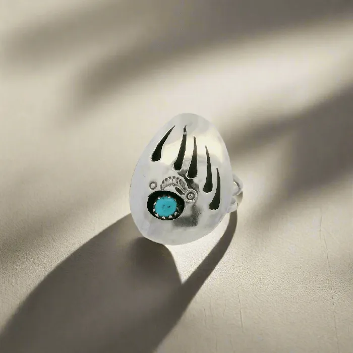 Charley Chester Kingman Turquoise Bear Paw Navajo USA Native American Made 925 Sterling Silver Ring Kalifano Rings Charley Chester Kingman Turquoise Bear Paw Navajo USA Native American Made 925 Sterling Silver Ring Kalifano Rings