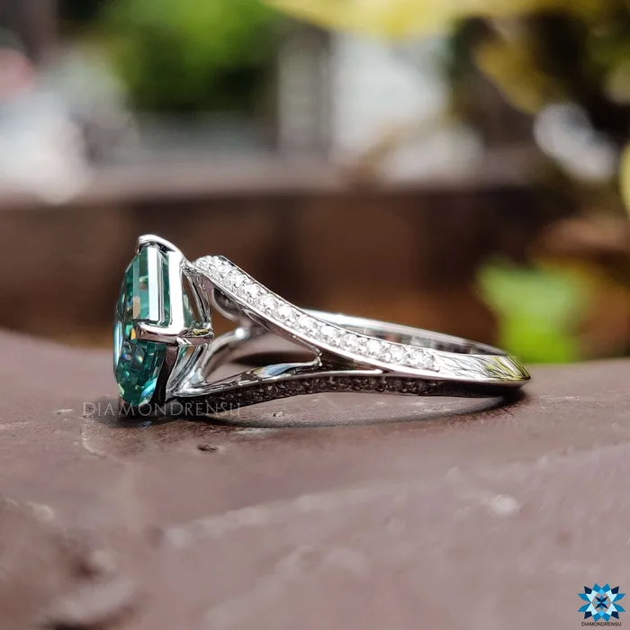 Diamondrensu 100 TW Asscher Step Cut Knife Edge Pave Set Unique Moissanite Engagement Ring Rings