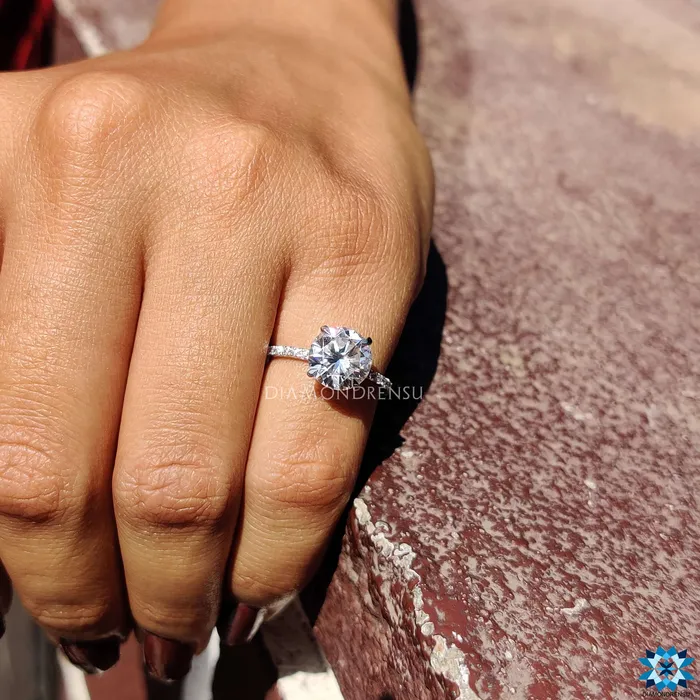 Diamondrensu 236 TW Round Brilliant Cut Pave Set Moissanite Engagement Ring Rings Diamondrensu 236 TW Round Brilliant Cut Pave Set Moissanite Engagement Ring Rings