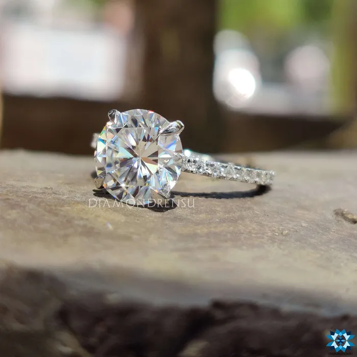 Diamondrensu 236 TW Round Brilliant Cut Pave Set Moissanite Engagement Ring Rings Diamondrensu 236 TW Round Brilliant Cut Pave Set Moissanite Engagement Ring Rings