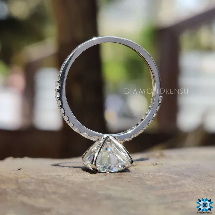 Diamondrensu 236 TW Round Brilliant Cut Pave Set Moissanite Engagement Ring Rings Diamondrensu 236 TW Round Brilliant Cut Pave Set Moissanite Engagement Ring Rings