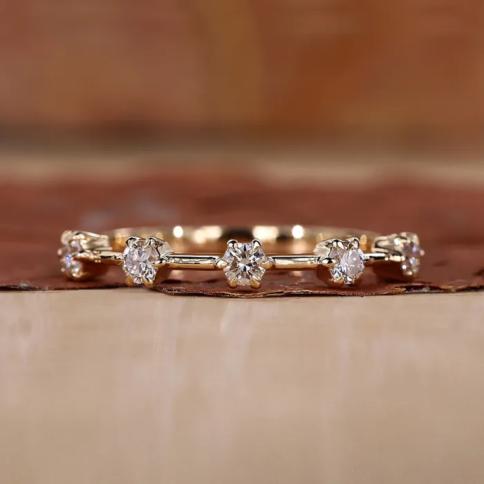 Diamondrensu Rings 5 stone wedding band Distance Pave
