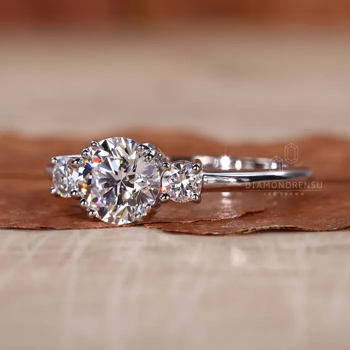 Diamondrensu Rings Round Lab Created Diamond Three Stone Engagement Ring for Women