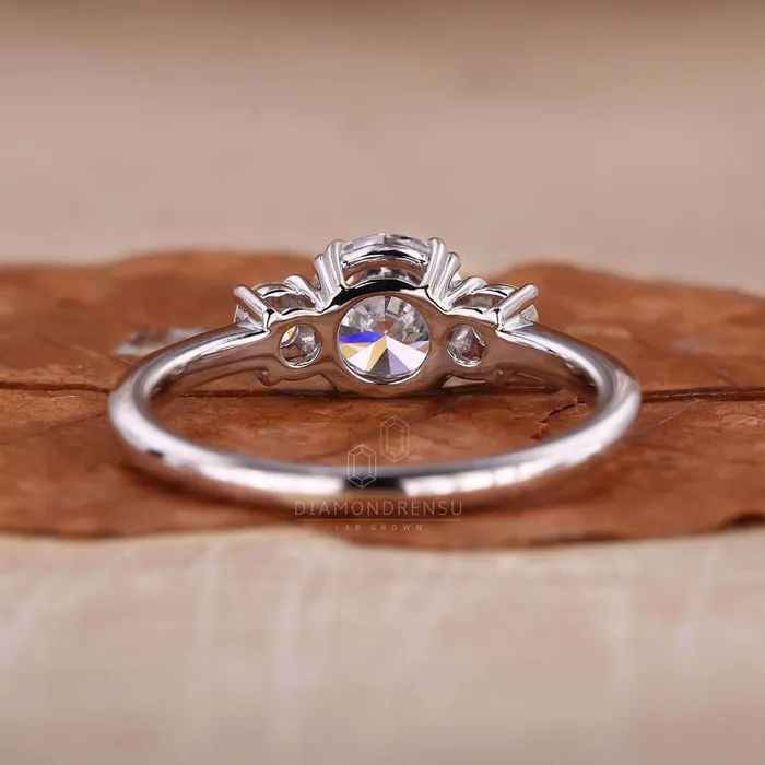 Diamondrensu Rings Round Lab Created Diamond Three Stone Engagement Ring for Women