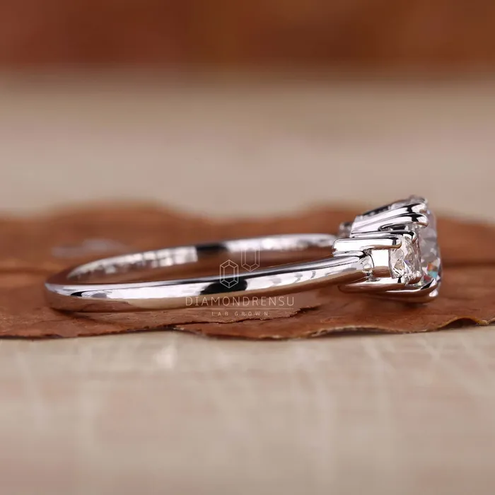 Diamondrensu Rings Round Lab Created Diamond Three Stone Engagement Ring for Women