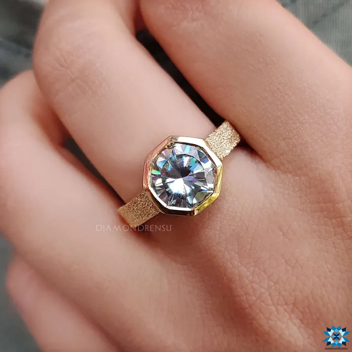 Diamondrensu Rings Sandblast Bezel Setting with 342 CT Cyan Blue Octagon Moissanite Engagement Ring
