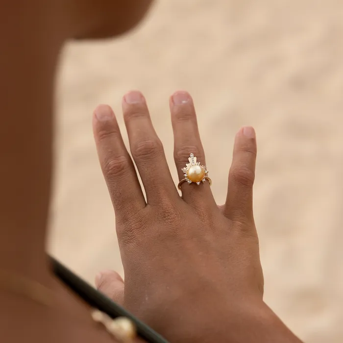 E Hola South Sea Gold Pearl Ring in Gold with Diamonds 21mm Maui Divers Jewelry Rings