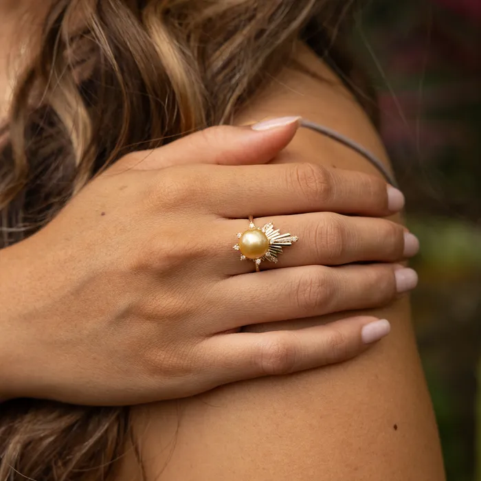 E Hola South Sea Gold Pearl Ring in Gold with Diamonds 21mm Maui Divers Jewelry Rings