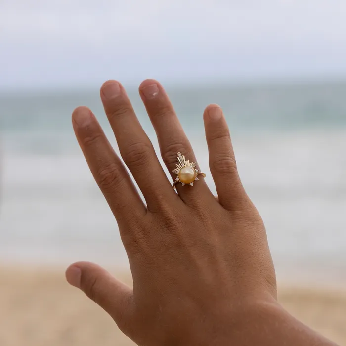 E Hola South Sea Gold Pearl Ring in Gold with Diamonds 21mm Maui Divers Jewelry Rings