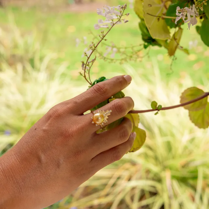 E Hola South Sea Gold Pearl Ring in Gold with Diamonds 21mm Maui Divers Jewelry Rings