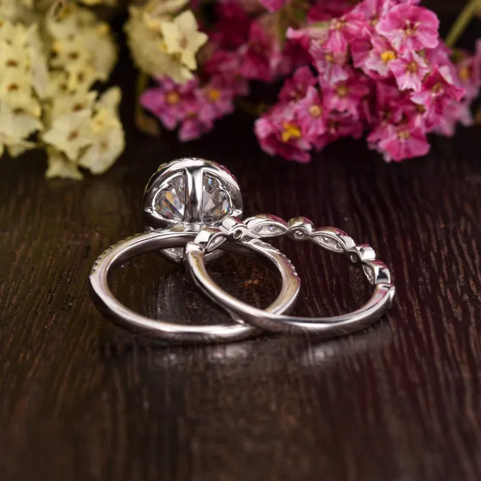 Flawless Moissanite Rings Classic Oval Cut Halo Bridal Ring Set Flawless Moissanite Rings Classic Oval Cut Halo Bridal Ring Set