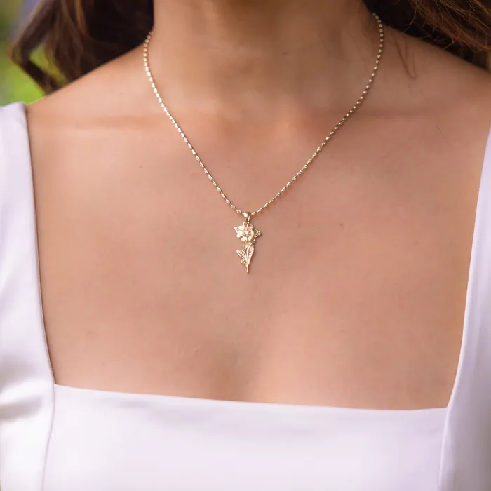 Maui Divers Jewelry Necklaces N Pendant in Gold with Diamond 27mm