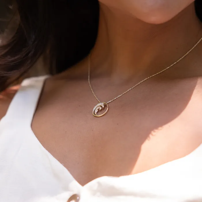 Maui Divers Jewelry Necklaces Nalu Pendant in Gold with Diamonds 18mm