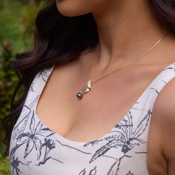Maui Divers Jewelry Necklaces Ocean Dance Whale Tahitian Black Pearl Pendant in Gold with Diamonds 910mm