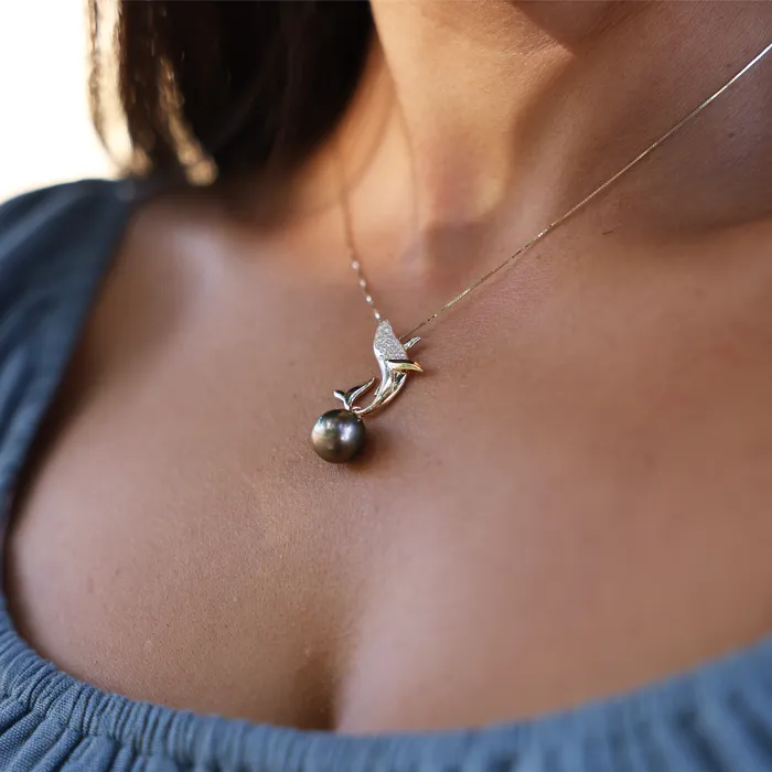 Maui Divers Jewelry Necklaces Ocean Dance Whale Tahitian Black Pearl Pendant in Gold with Diamonds 910mm