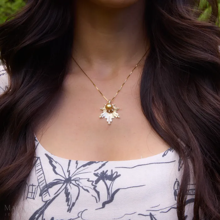 Maui Divers Jewelry PreStyled Sets E Hola South Sea Gold Pearl Pendant in Gold with Diamonds 27mm