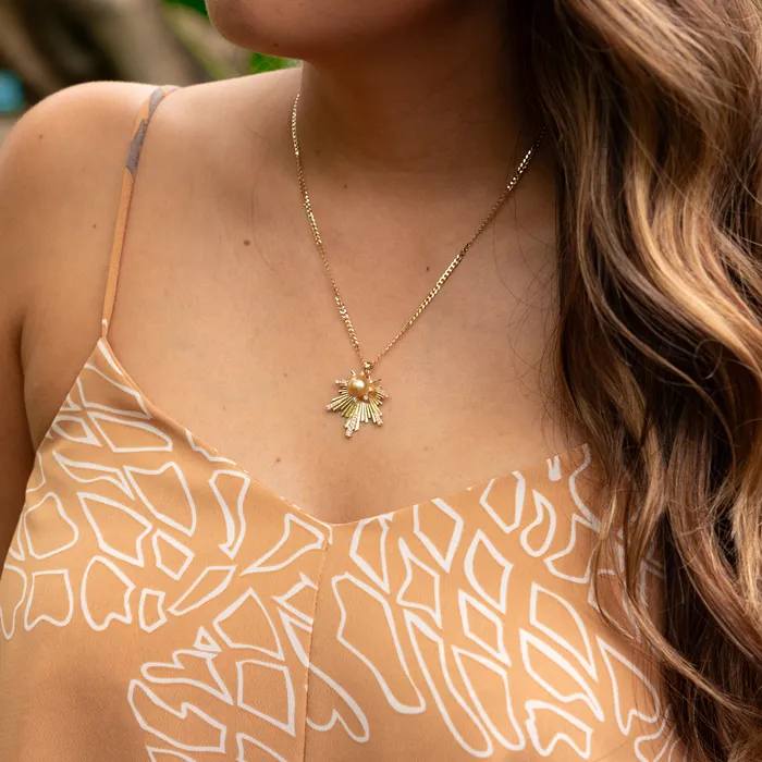 Maui Divers Jewelry PreStyled Sets E Hola South Sea Gold Pearl Pendant in Gold with Diamonds 27mm