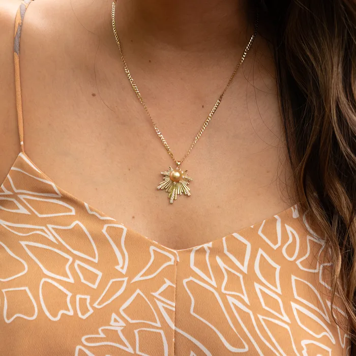 Maui Divers Jewelry PreStyled Sets E Hola South Sea Gold Pearl Pendant in Gold with Diamonds 27mm