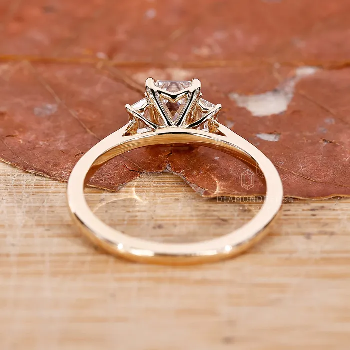 Rings Diamondrensu 101 CT Emerald Cut Lab Grown Diamond Ring Side Trapezoid Three Stone Diamond Ring