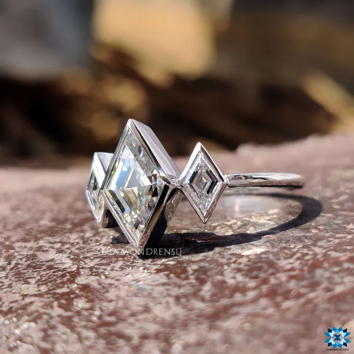 Rings Diamondrensu Bezel Set 129 TW Lozenge Cut Moissanite Three Stones Engagement Ring Rings Diamondrensu Bezel Set 129 TW Lozenge Cut Moissanite Three Stones Engagement Ring