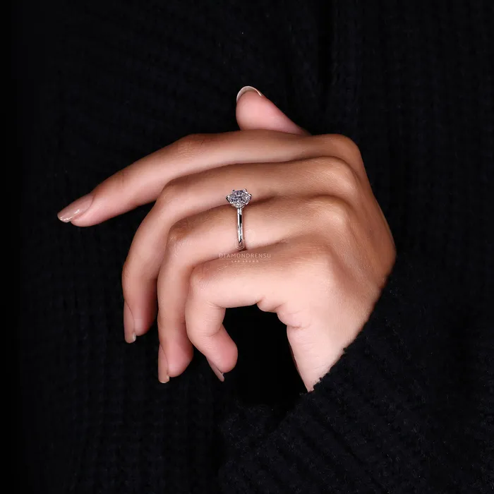 Rings Diamondrensu Hexagon Diamond Ring with Cathedral Setting