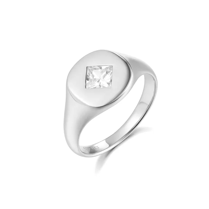 Rings LJ Ivory Knight Ring