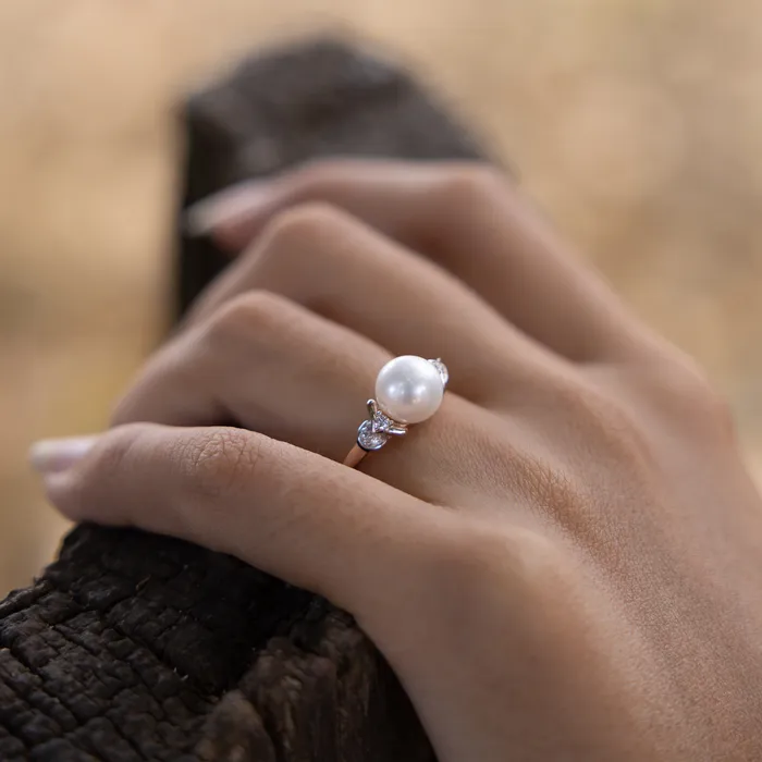 Rings Maui Divers Jewelry Freshwater White Pearl Ring in Rose Gold with Diamonds 89mm