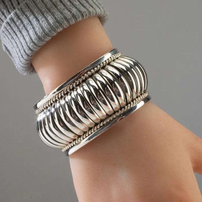 Rings Tom Charlie Navajo USA Native American Made 925 Sterling Silver Cuff Kalifano