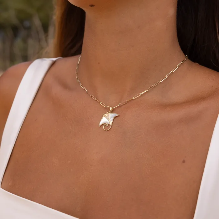 Sealife Manta Ray Mother of Pearl Pendant in Gold with Diamonds 21mm Maui Divers Jewelry Necklaces